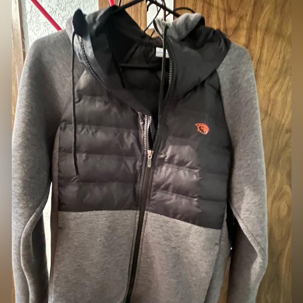 Columbia LIKE NEW light semi-puffer jacket SIZE L (boys) Gray/Black OSU Beaver